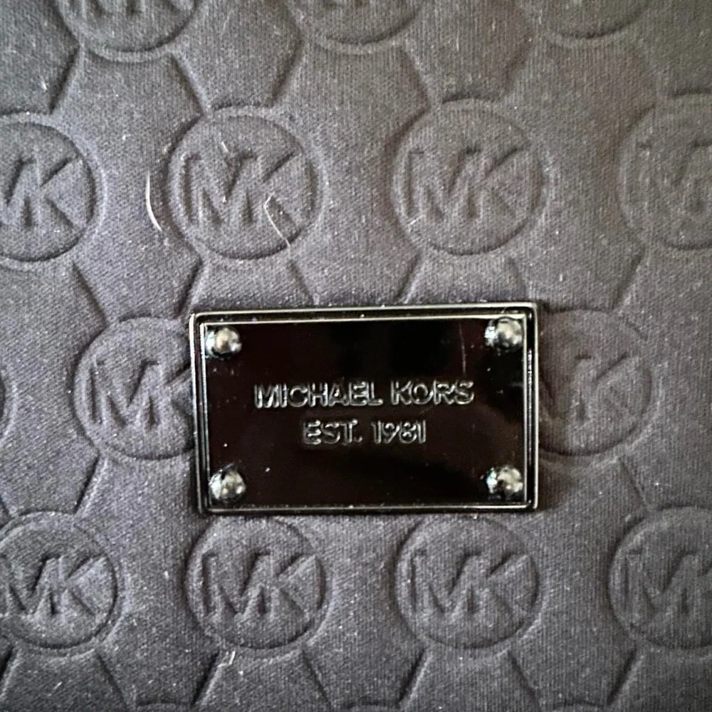 MICHAEL KORS ELECTRONICS BLACK NEOPRENE MK LOGO IPAD TABLET CASE COVER,SLEEVE